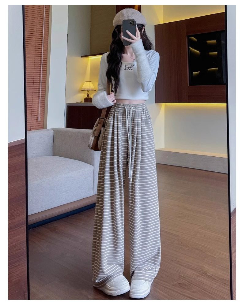 ミルクティー色ストライプのもち米パンツ女性春秋2026新型小柄ゆったり垂れ感ドッグランニットワイドパンツ