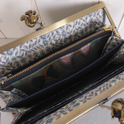 ミナペルホネン sky flower リス浮足がま口長財布 長財布 mottey 通販