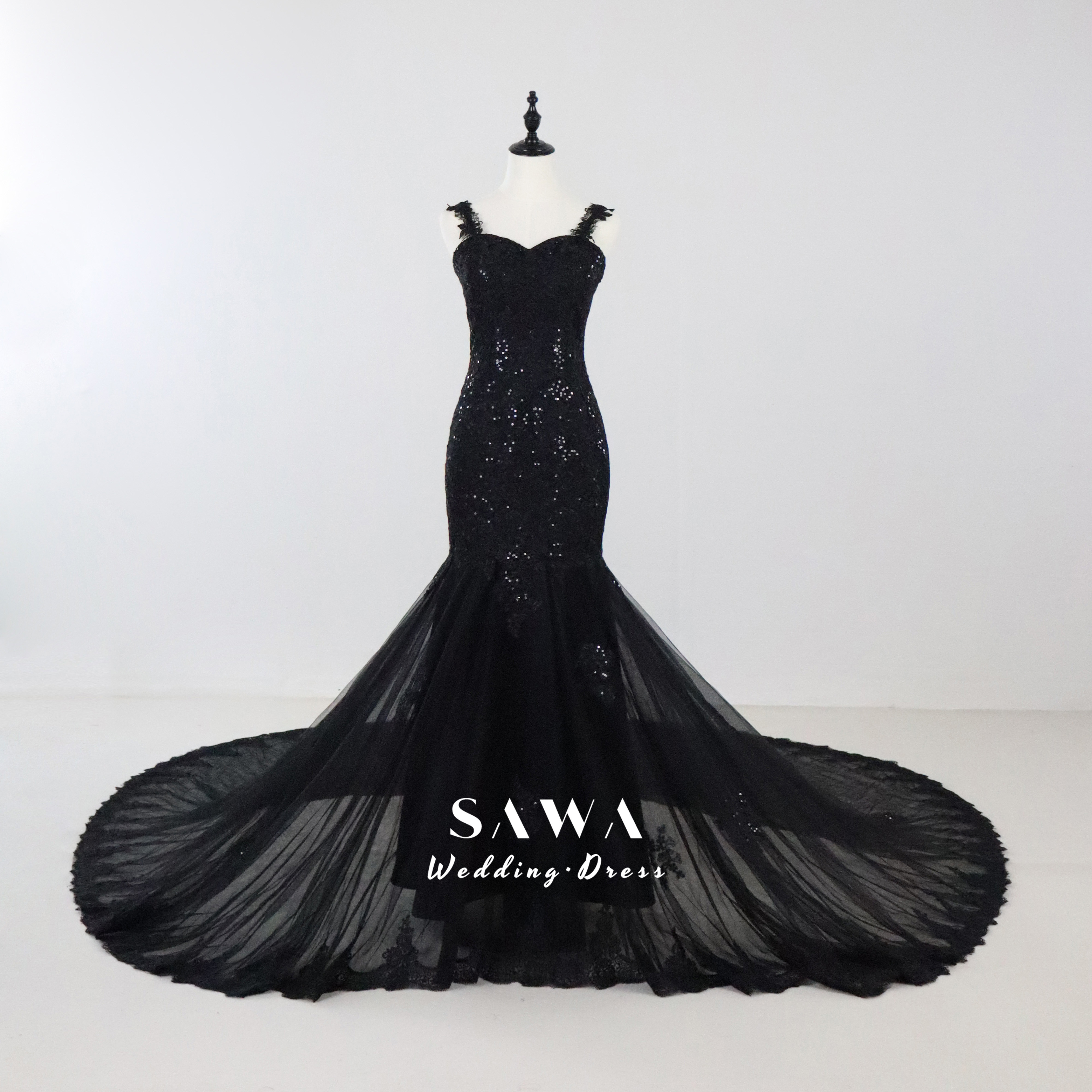 お買い得人気ドレス　マーメイドドレス　繊細なレース　チュール　華やかなトレーン　編み上げ　2ways 黒パーティードレス