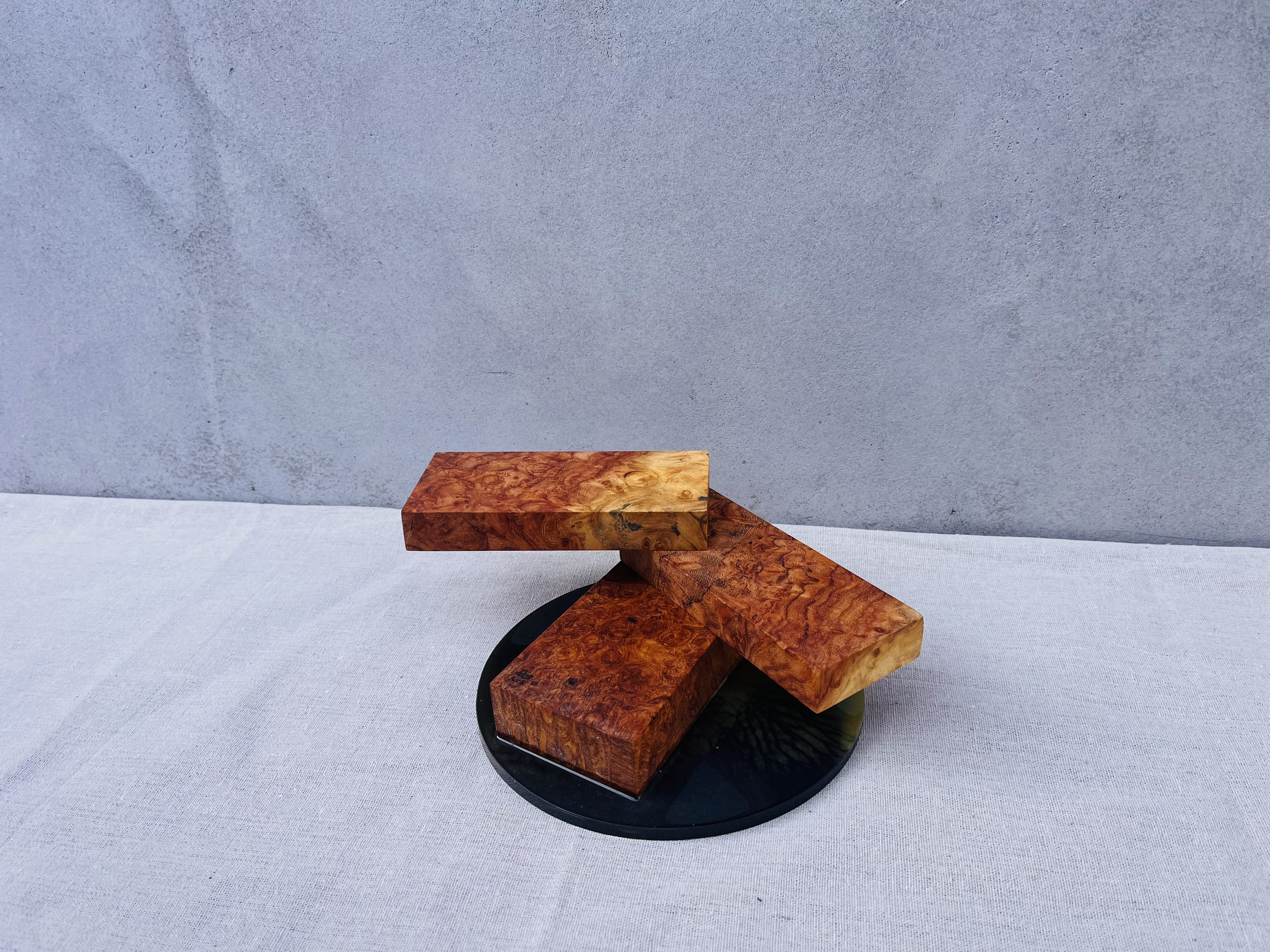 花梨無垢材 × 黒×黄レジン｜什器としても使える一点物小物置き｜アクセサリー・ディスプレイ・インテリア