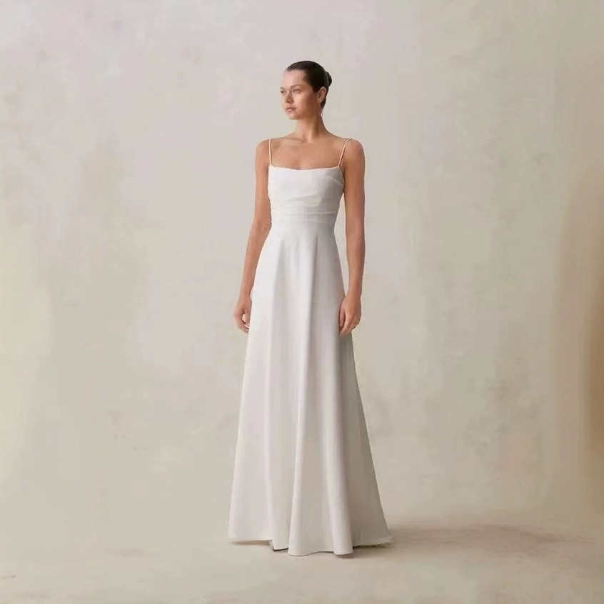 高級感 パーティードレス 白 黒 ノースリーブ シンプル 韓国風 誕生日 披露宴 前撮り 二次会 お呼ばれ AK683