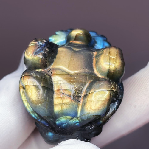 ⭐︎天然石　ラブラドライト　置物 ☆天然石☆高品質ラブラドライト♡龍亀（ロングイ） ルース置物♡お守