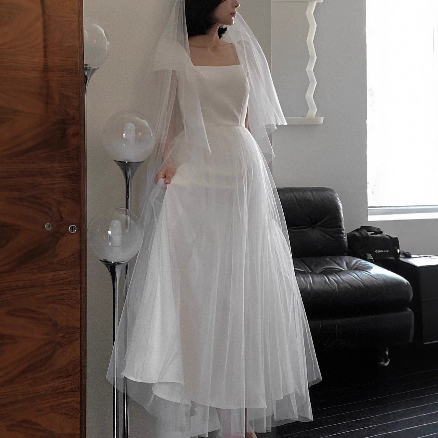 高級感 白 半袖 チュール ウェディングドレス シンプル 韓国風 花嫁 披露宴 演奏会 前撮り HL1058