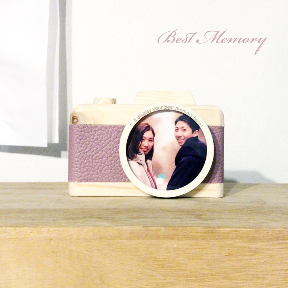 送料込み  女性から女性へのプレゼントにぴったりのカメラ型フォトフレーム