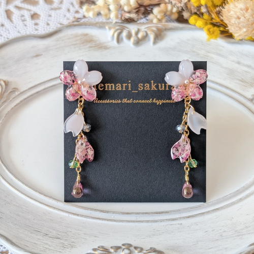 桜恋】ピンク ドライフラワー かすみ草 桜 レジンピアス／イヤリング