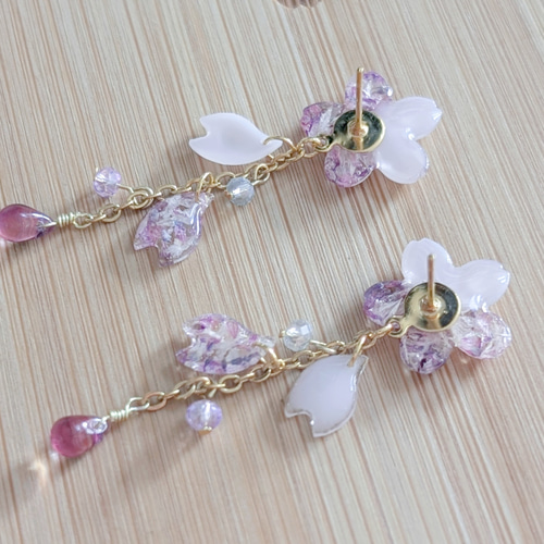 桜恋】パープル 紫 ドライフラワー かすみ草 桜 レジンピアス