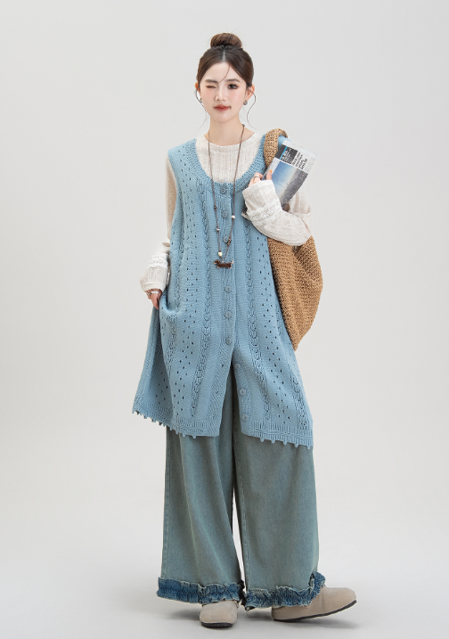 ブルーの透かし編みベストスカートレディース秋の新作重ね着インナーTシャツ木耳付きデニムワイドパンツスーツ 5,635円