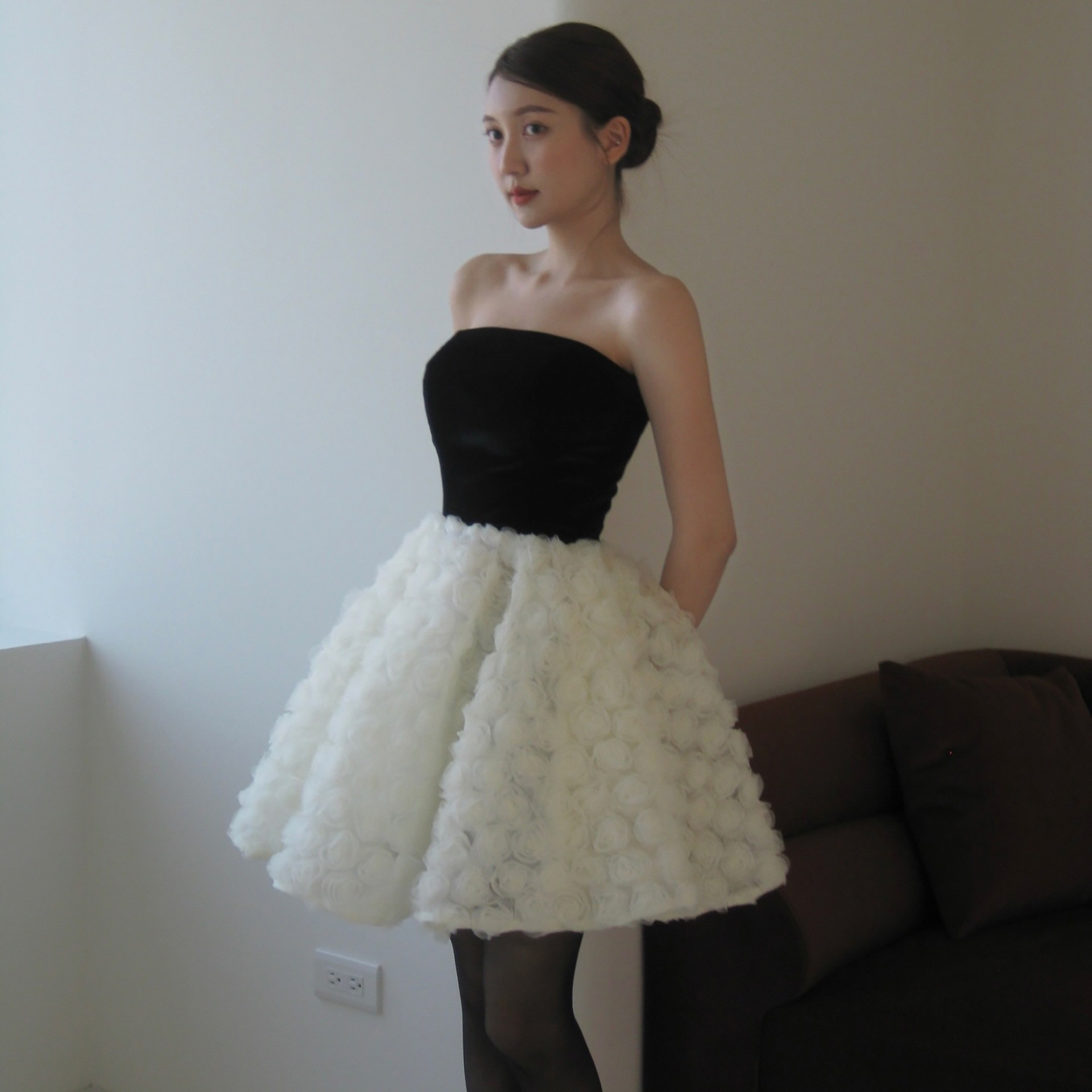 高級感 白 ふわふわ オフショルダー パーティードレス ショート丈 プリンセス 披露宴 演奏会 前撮り HL1070