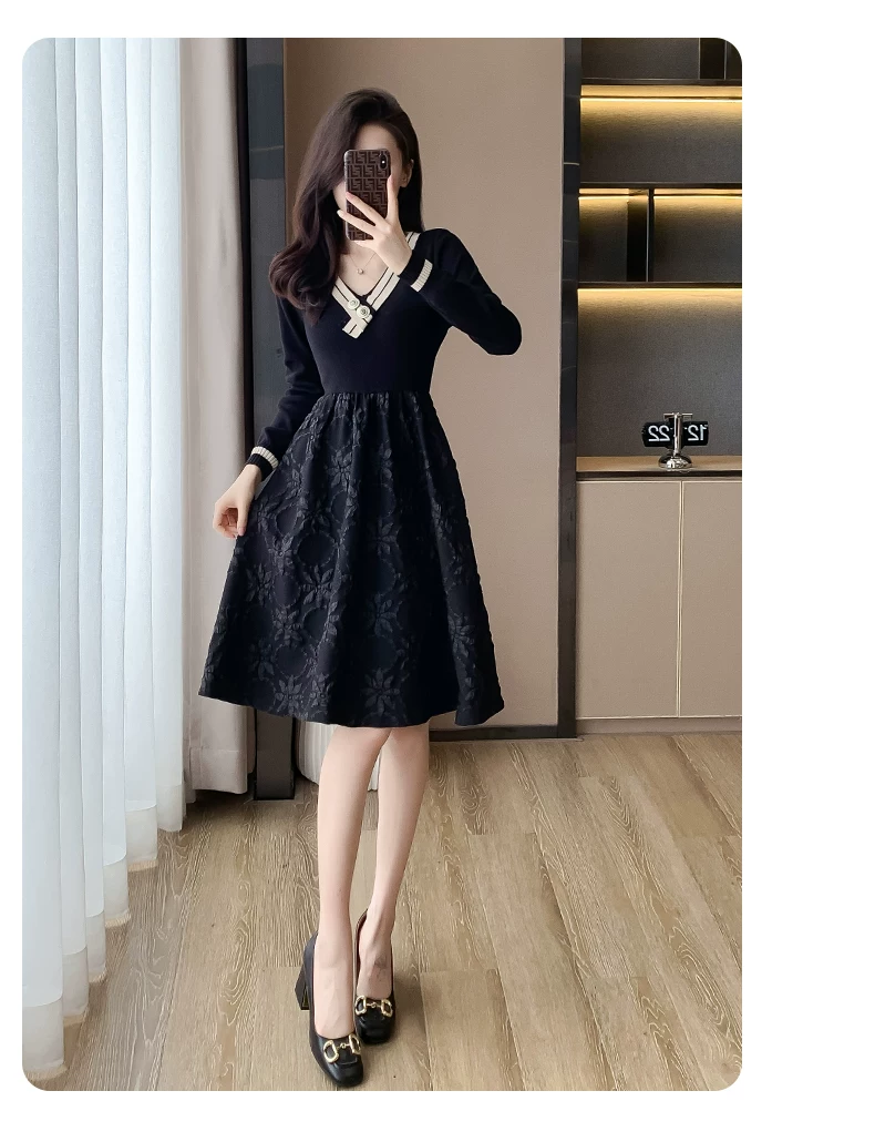 2026年ストレートホワイトカモフラ牛角ボタン ダウンジャケット女性中長期大毛襟厚手冬ファッションコート 高級感 旅行