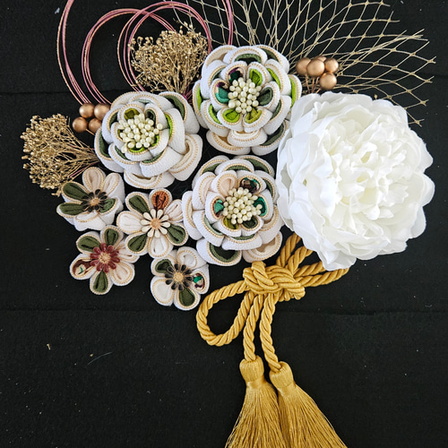 和装髪飾り つまみ細工 髪飾り 成人式 七五三 卒業式 ホワイト