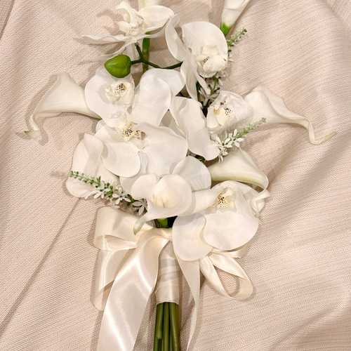 アーティフィシャルフラワーブーケ 結婚式 ウエディングブーケ 前撮り 胡蝶蘭 現品限り】アーティフィシャル ブーケ 造花 結婚式 ブライダルブーケ