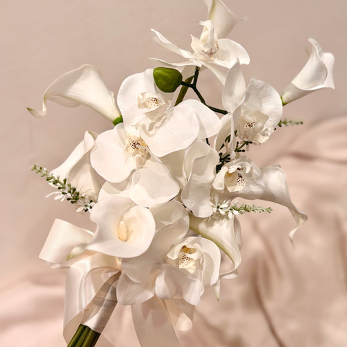アーティシャルフラワー　ブーケ　胡蝶蘭　ホワイト　パールブーケ　結婚式 アーティシャルフラワー ブーケ 胡蝶蘭 ホワイト パールブーケ 結婚式