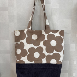 ハンドメイド 便利なお散歩トートバック ハイビスカスの花 デニム風