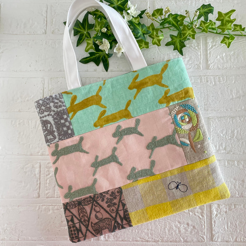 ミナペルホネンパッチワークでバスケットバッグ　ハンドメイド 専用です！ミナペルホネンパッチワークでバスケットバッグ