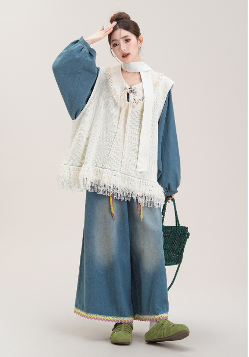 青い花刺繍長袖シャツレディース早秋新作小人数デザインゆったり着やせカジュアルショート丈トップス