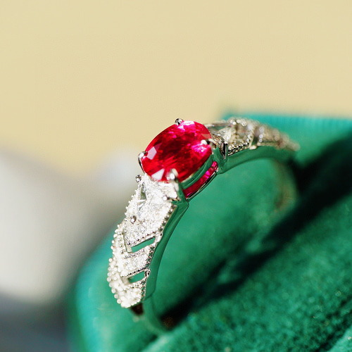 新春」細工 K18 天然ルビー 天然ダイヤモンド リング 純愛 女性 女王