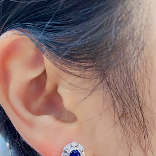 新春」K18 天然ロイヤルブルーサファイア 天然ダイヤモンド 成功 誠実