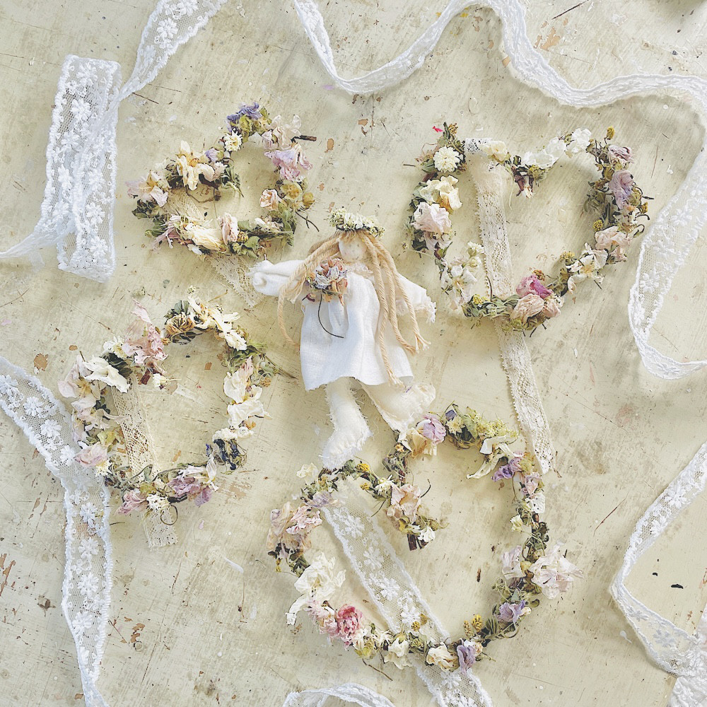 【現品・在庫あり】癒しの香り付きハート型4個セット100％ナチュルドライフラワーリース 北海道ハーブ フラワーケーキ