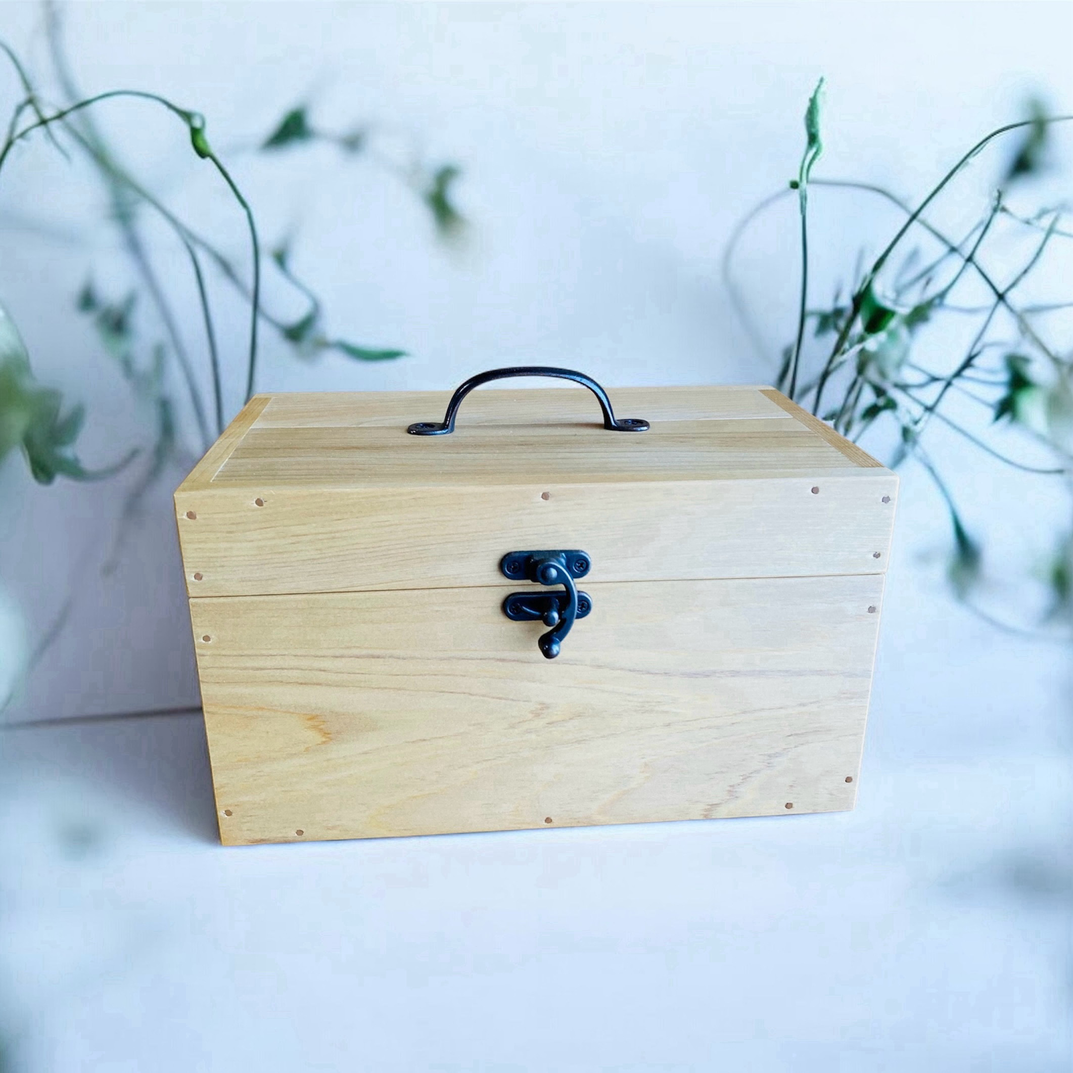 SALE【送料無料】｜木製の小箱(仕切り無)｜収納ボックス｜青森ひば｜木製のマスクケース｜フリーボックス｜木製の救急箱