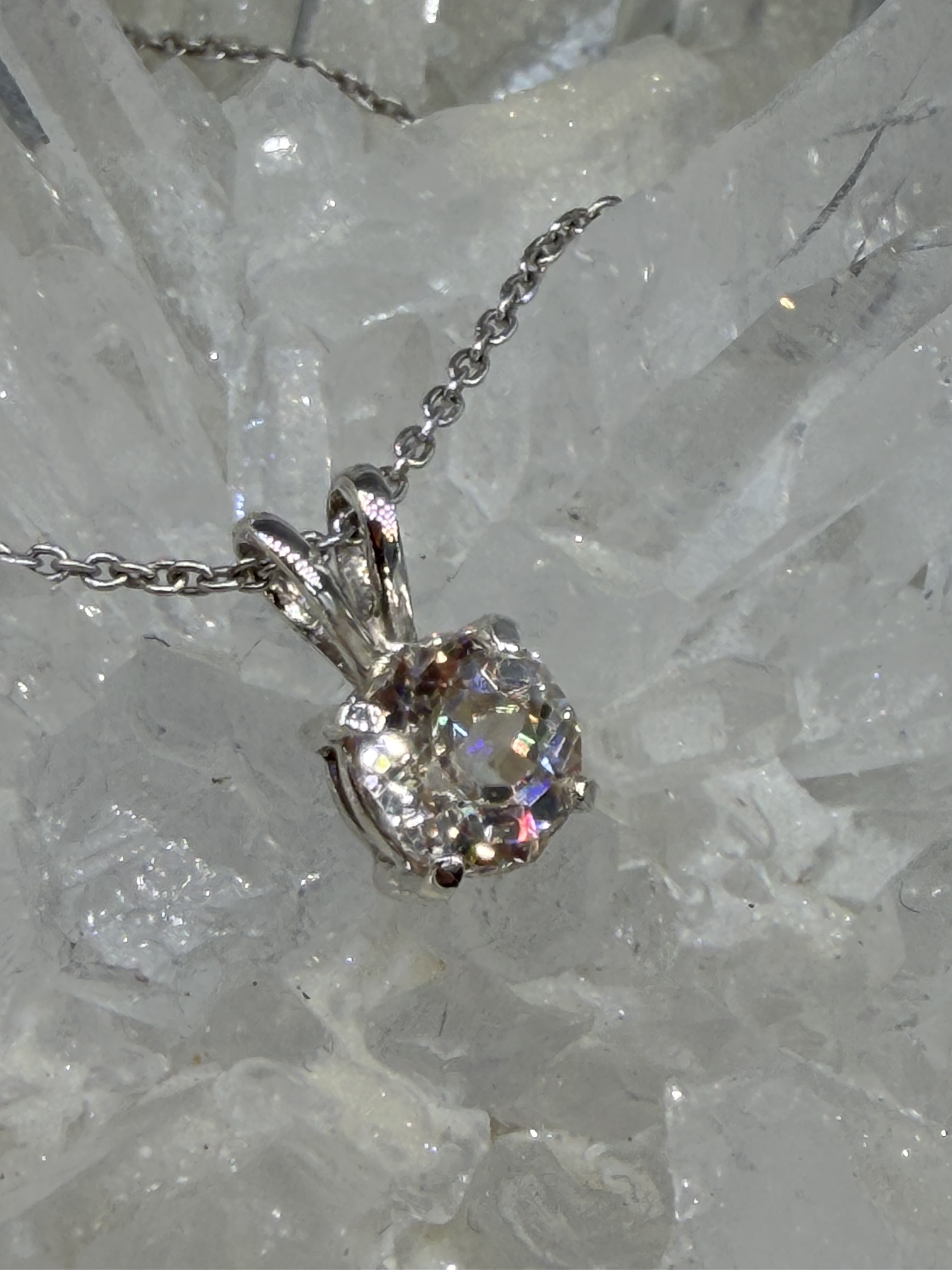 B 非加熱イエロージルコン（2.05ct  ）のネックレス