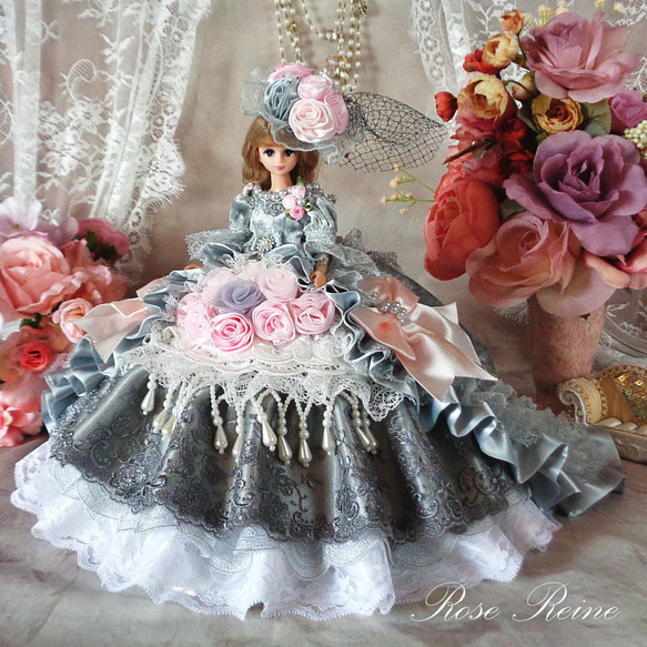 nページ エリザベート王妃 高貴なパープルグラデーションフリルドールドレス エリザベート王妃 高貴なパープルに気品のグラデーションが映える豪華