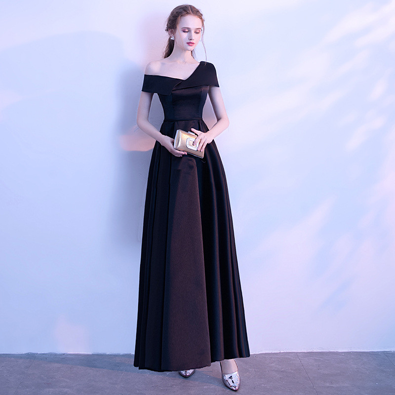 高級感 パーティードレス 黒 サテン オフショルダー シンプル 誕生日 披露宴 前撮り 二次会 お呼ばれ AK695