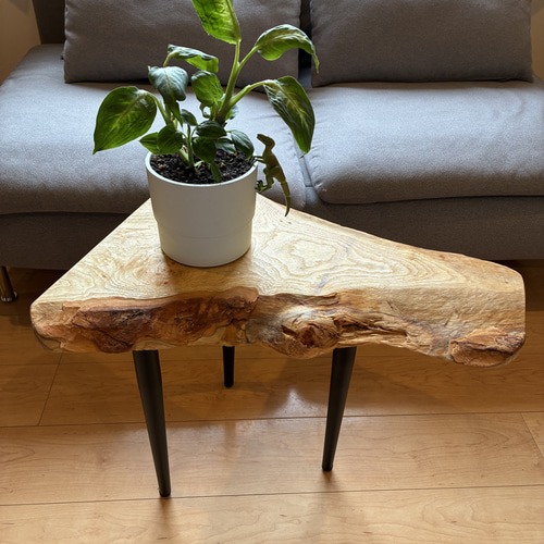 国産無垢一枚板サイドテーブル｜ブラックアイアン｜一点もの サイド