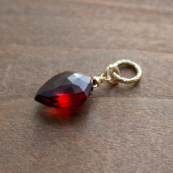 赤（レッド） ペンダントトップ の人気通販｜Creema(クリーマ