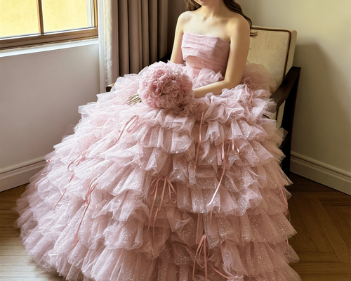 送料無料！カラードレス ピンク ベアトップ ティアードのドレス