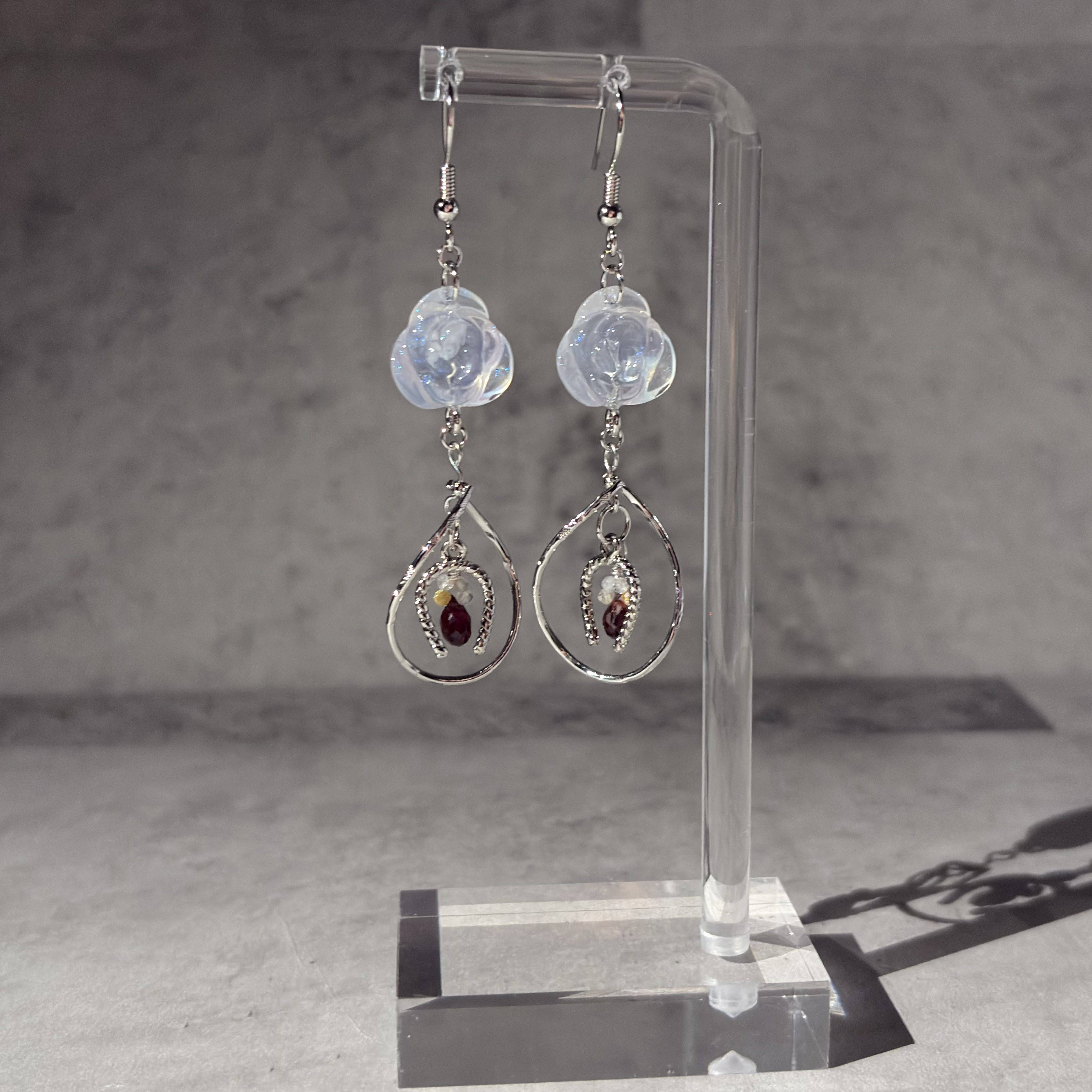 【2026 丙午】自分らしく選ぶ瞬間に寄り添うピアス｜イヤリング｜シルバー金具【エクラ・ブルー】｜ひとめぼれ新作2026