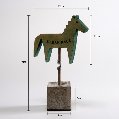 木製の馬 ゆれる木馬 ロッキングホース 競馬ファン 競走馬 夢のレース