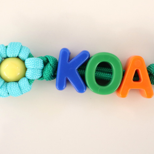 カラー選択可能】ネームキーホルダー 名前オーダー ストラップ ビーズ