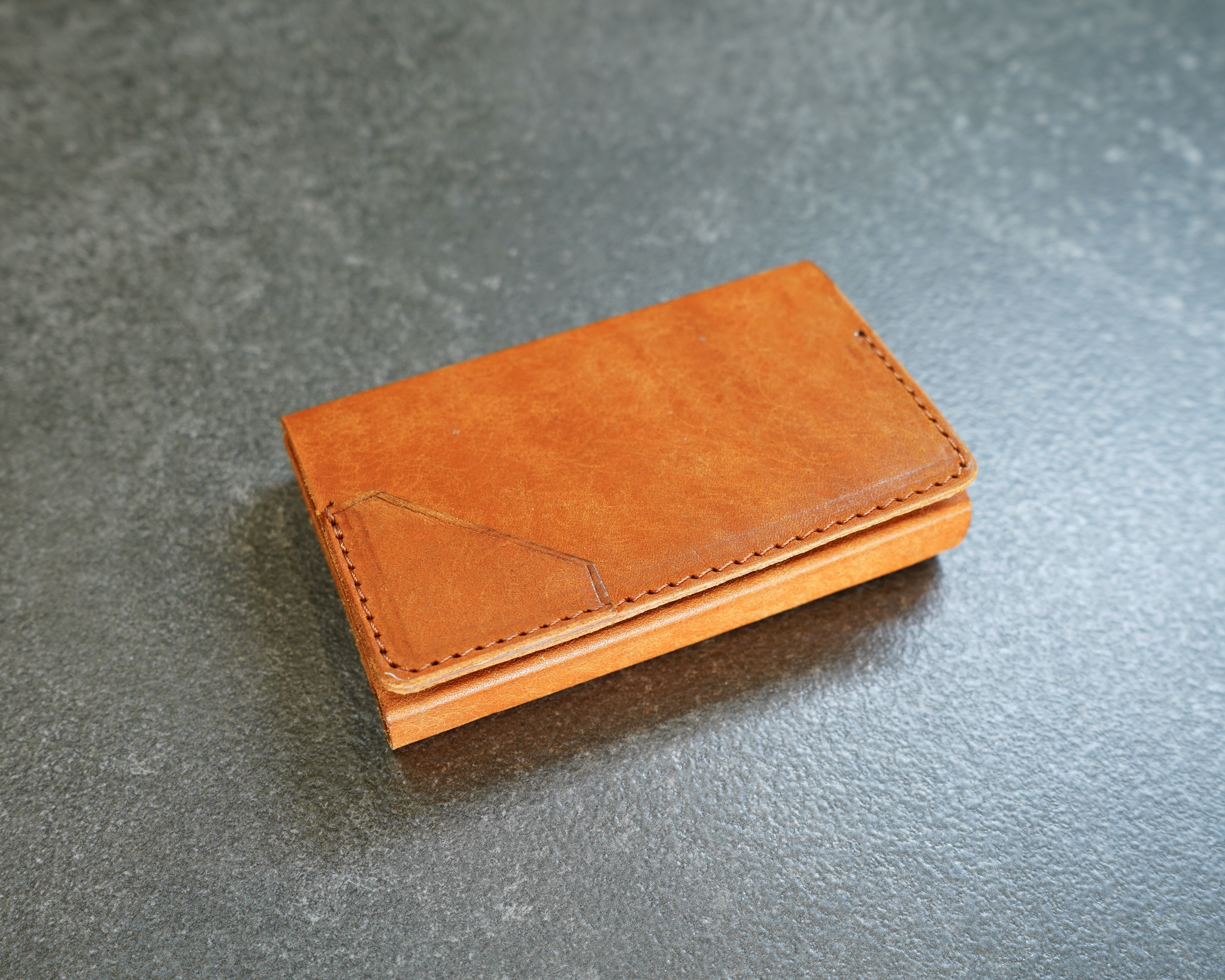 本革の名刺入れ　ライトブラウン　イタリア牛革　マルゴー