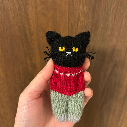 猫 編みぐるみ 黒猫 ぬいぐるみ あみぐるみ みー 通販 20281710