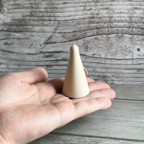 新品　レザーリングスタンド 本革リングホルダー｜リングスタンド ホック式 フラット収納 その他