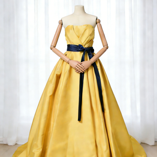 送料無料！カラードレス イエロー サッシュベルト 光沢サテン 前撮り