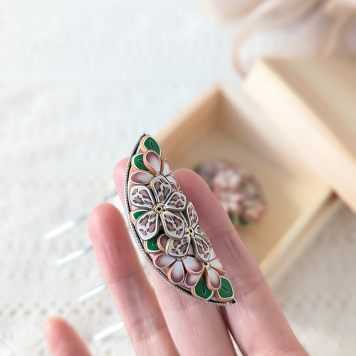 三日月型かんざし〈Bouquet・春の日和&モカLeopardアレンジ・盛り