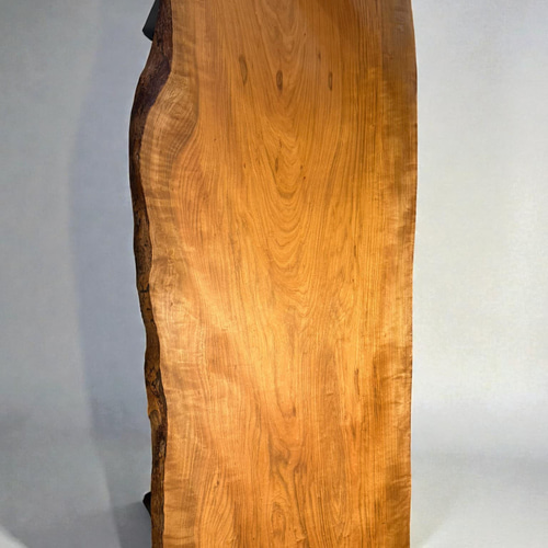 桜 一枚板1400mm｜柔らかな木肌と自然な曲線が美しい無垢天板 桜 一枚板1400mm｜柔らかな木肌と自然な曲線が美しい無垢天板