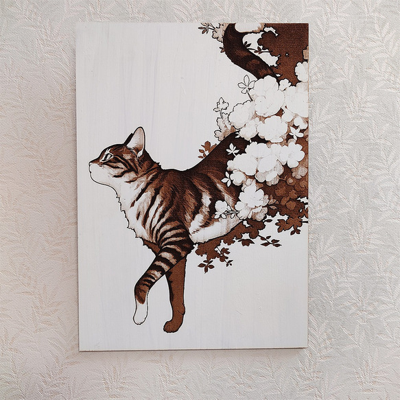 花のトンネルを抜ける猫 — レーザー彫刻アートボード（A4） ね003 彫刻