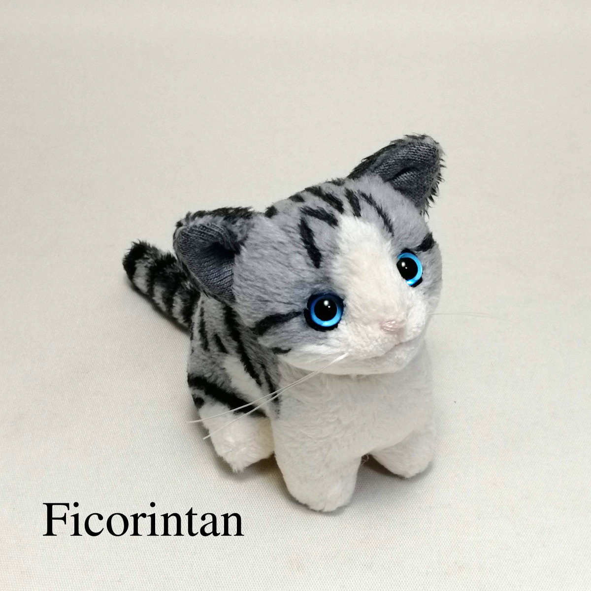 猫ぬいぐるみ「ちびにゃCE」サバトラ白　カラーアイ【受注製作】