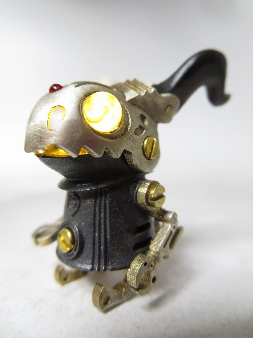 はらぐろしろくろくねくねつのつのちゃん（水牛角）