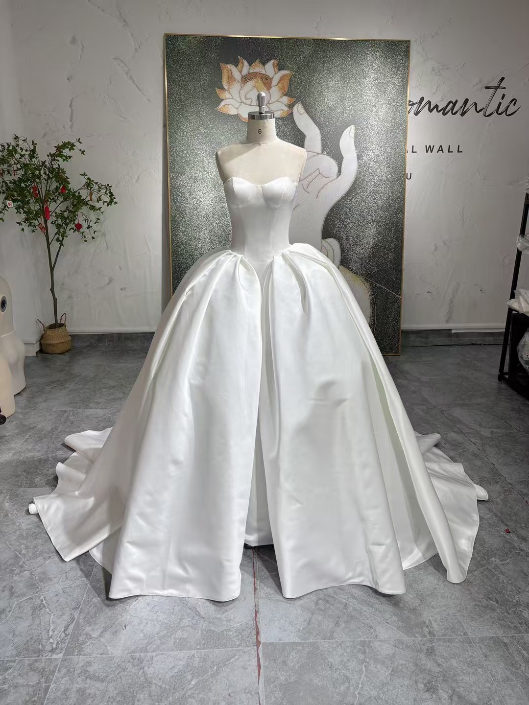 高評価　お色直し　ブライダル　チュールトップ取り外し可能　フレアスカート　ファスナー　ボリューム結婚式挙式サイズオーダー