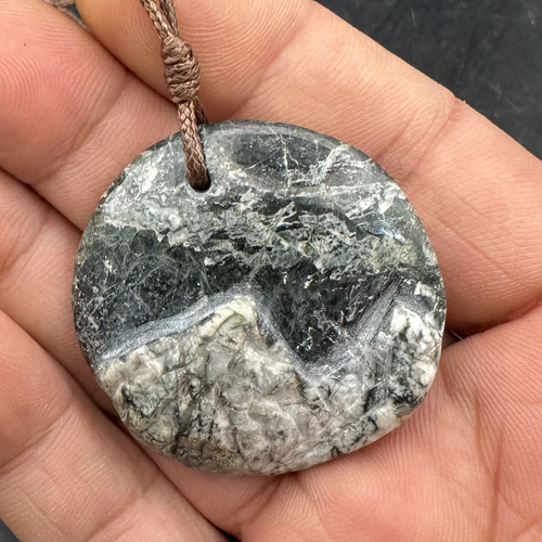 2026.1.4飛龍在天 新潟産青岩 ネックレス・ペンダント ケンちゃんの