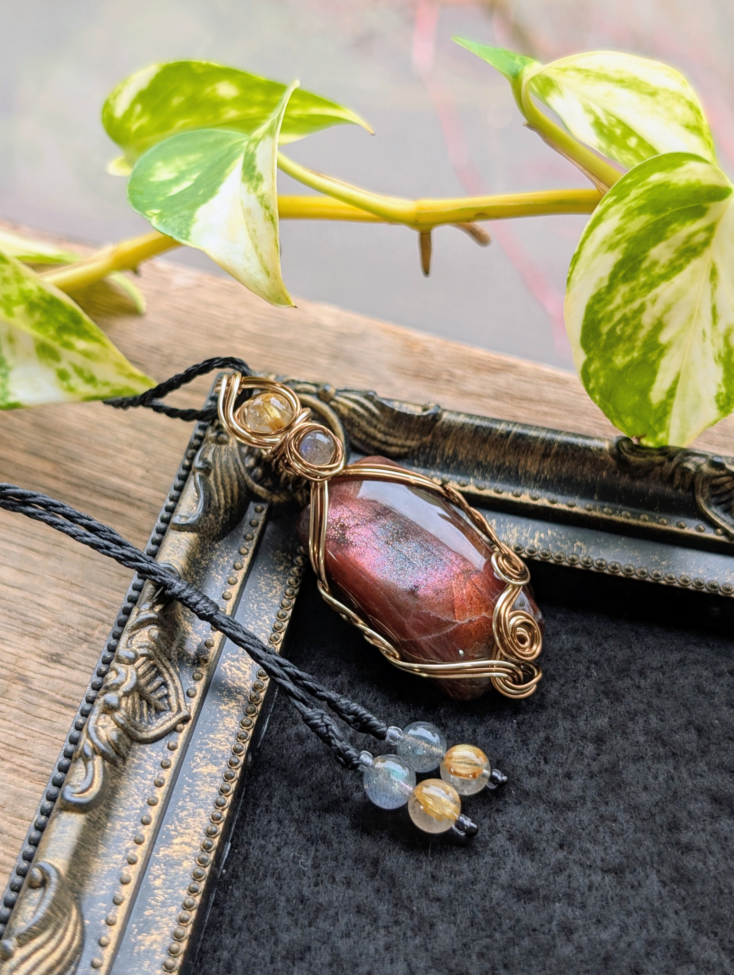 ☆High Quality Stone☆パープルヘイズサンストーン☆ワイヤーネックレス 501