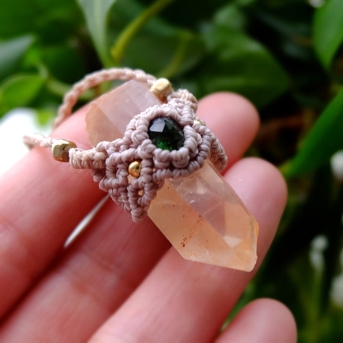 タンジェリンレムリアンクォーツ ポイント原石（ブラジル産