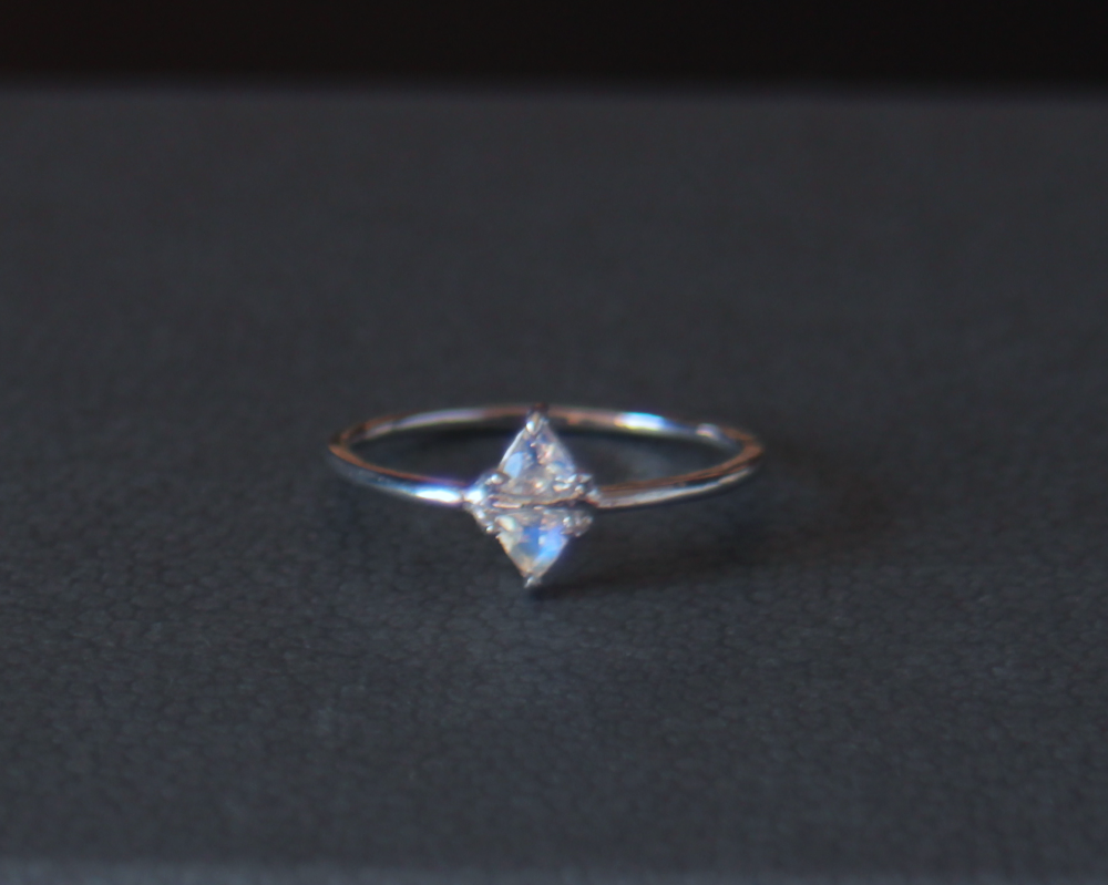 リフレクト SV925／　ロイヤルブルームーンストーン