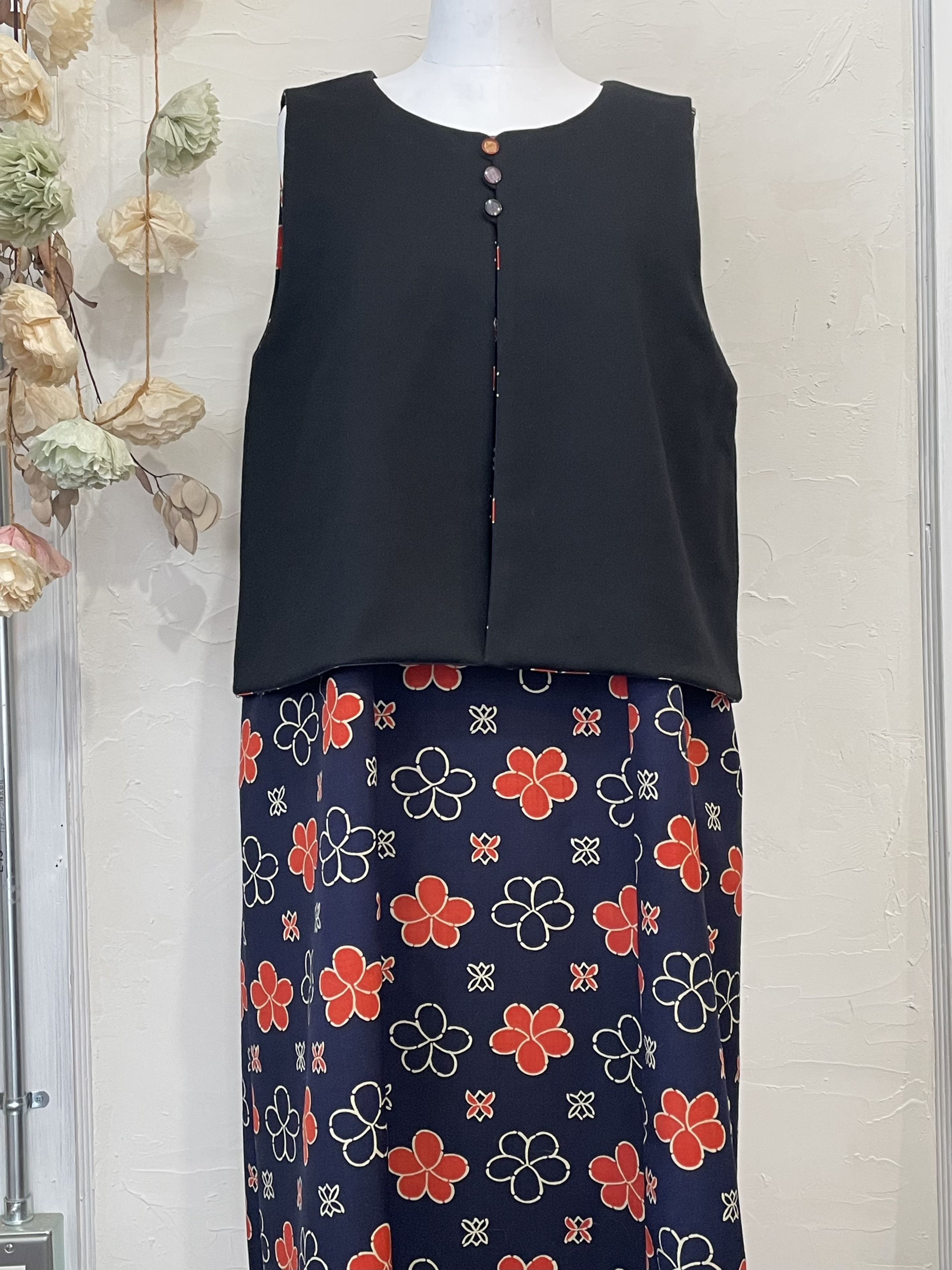 Aラインノースリーブワンピース