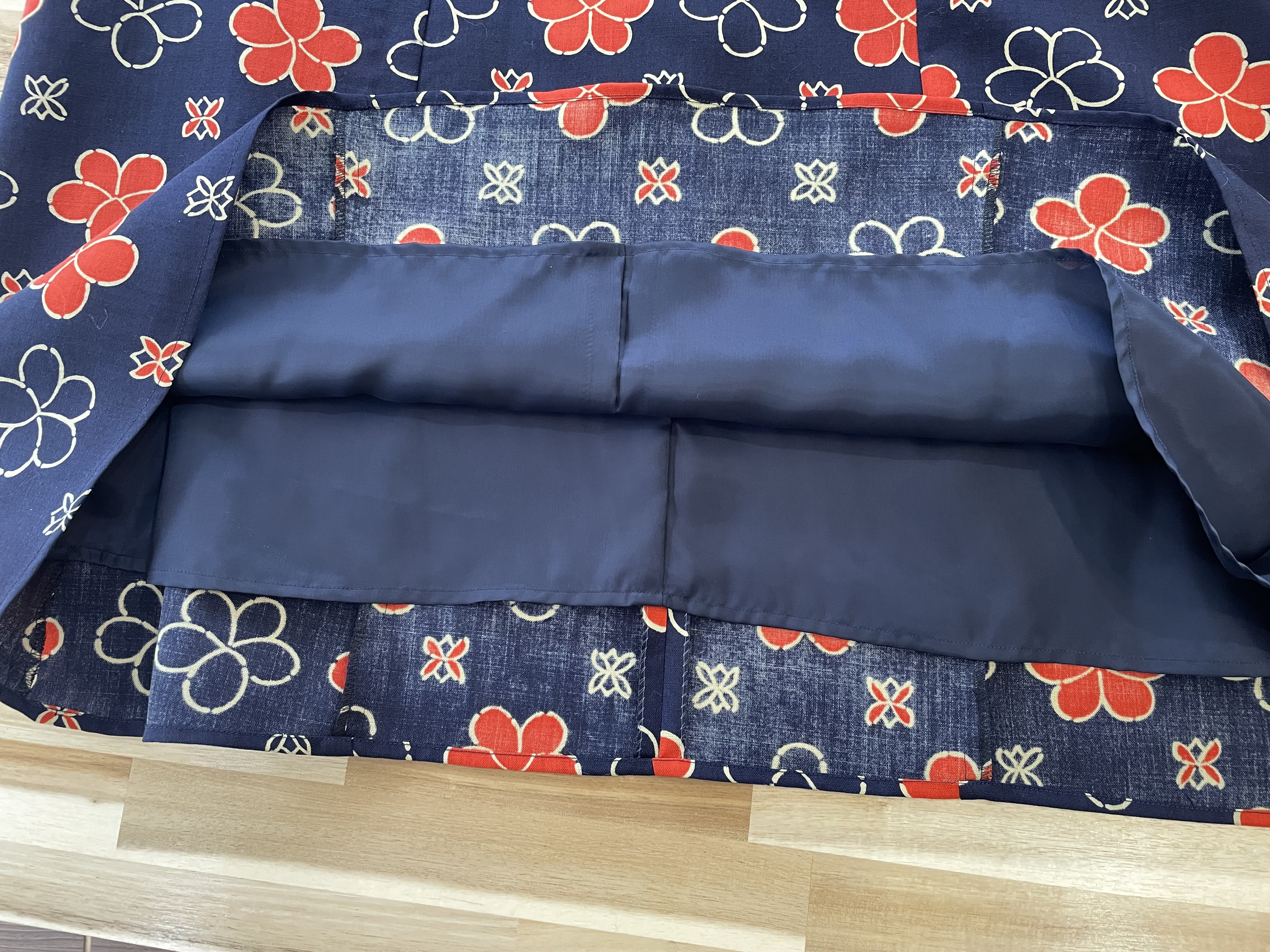 Aラインノースリーブワンピース