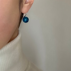 【2026新作】ブルー アンバードロップピアス/ 金具変更可（シルバー・イヤリング・ステンレス）天然琥珀 5枚目の画像