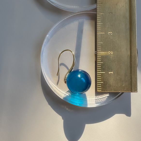 【2026新作】ブルー アンバードロップピアス/ 金具変更可（シルバー・イヤリング・ステンレス）天然琥珀 7枚目の画像